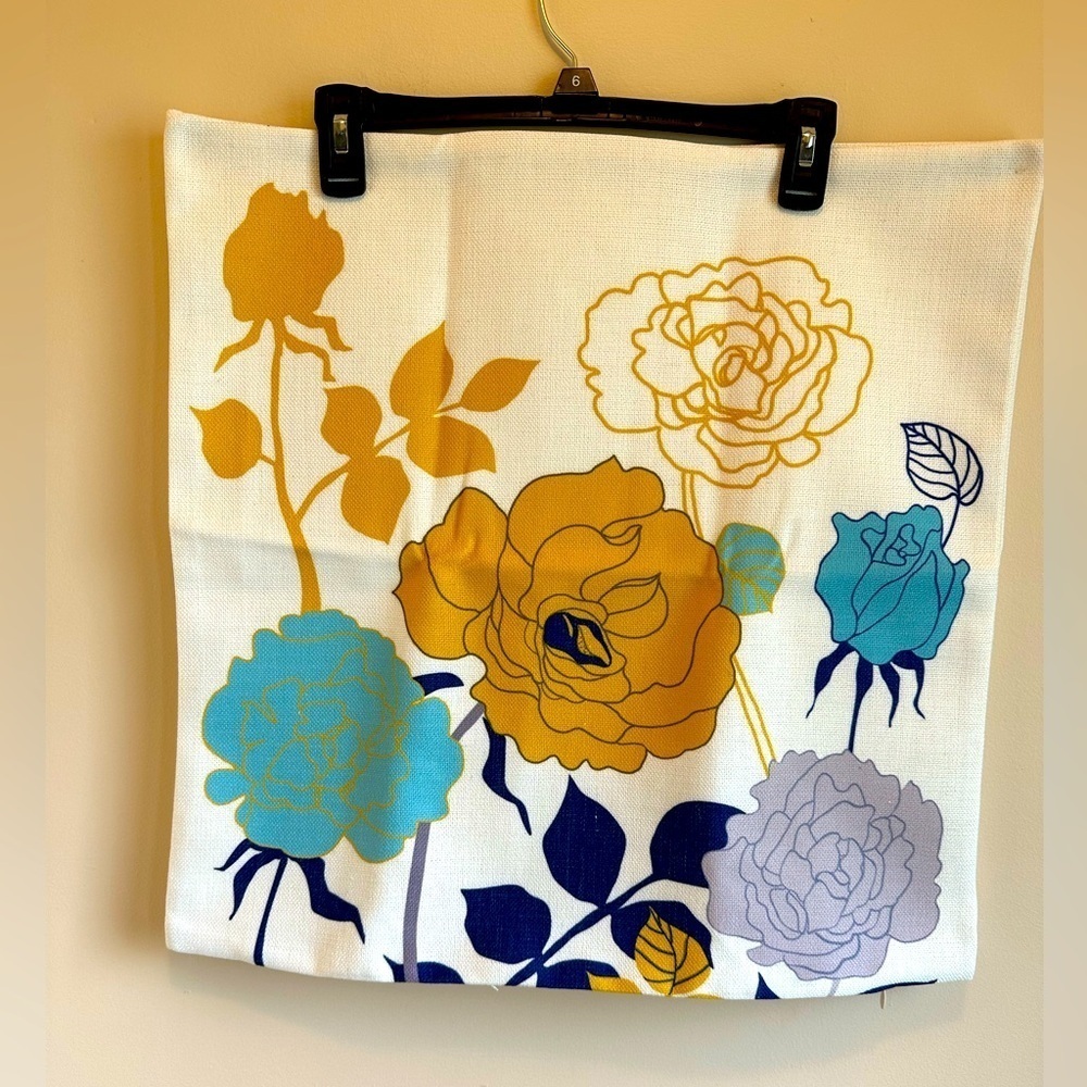 Floral Spring Summer‎ Pillow Covers Approx 20"x20" Set Of 2 Zipper Closure New